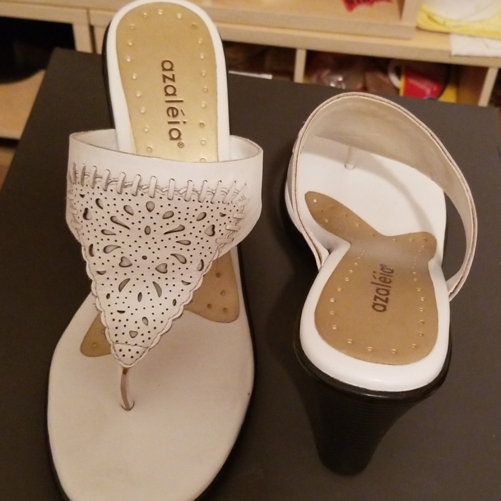 Shoes - Picture 4 of 8